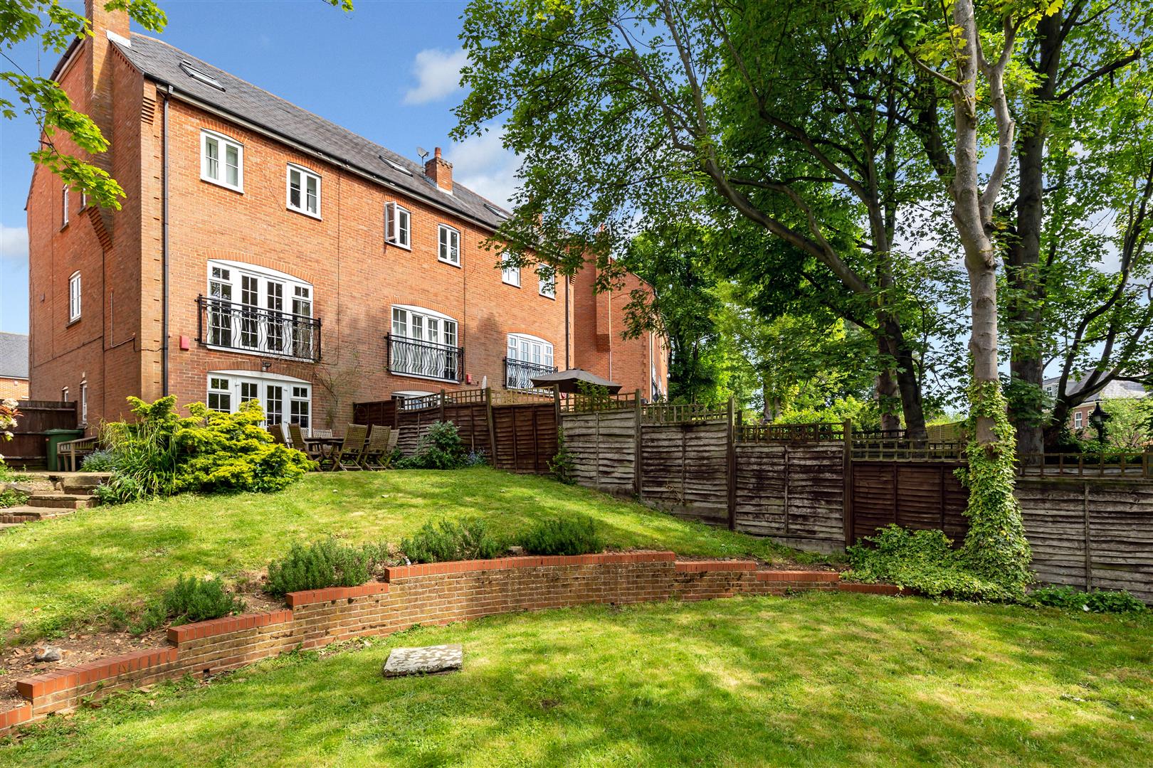 Welwyn Hall Gardens, Welwyn Bryan